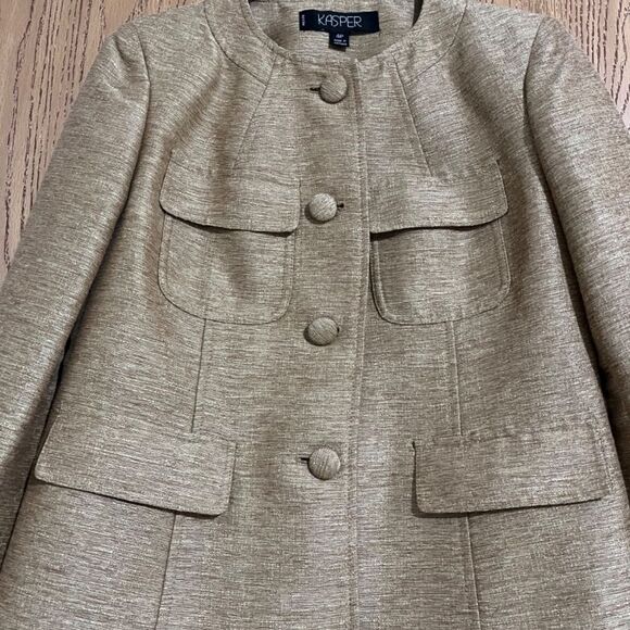 Kasper Women’s Military Style Blazer Jacket in Silky Tan Sz-4P - Picture 2 of 5
